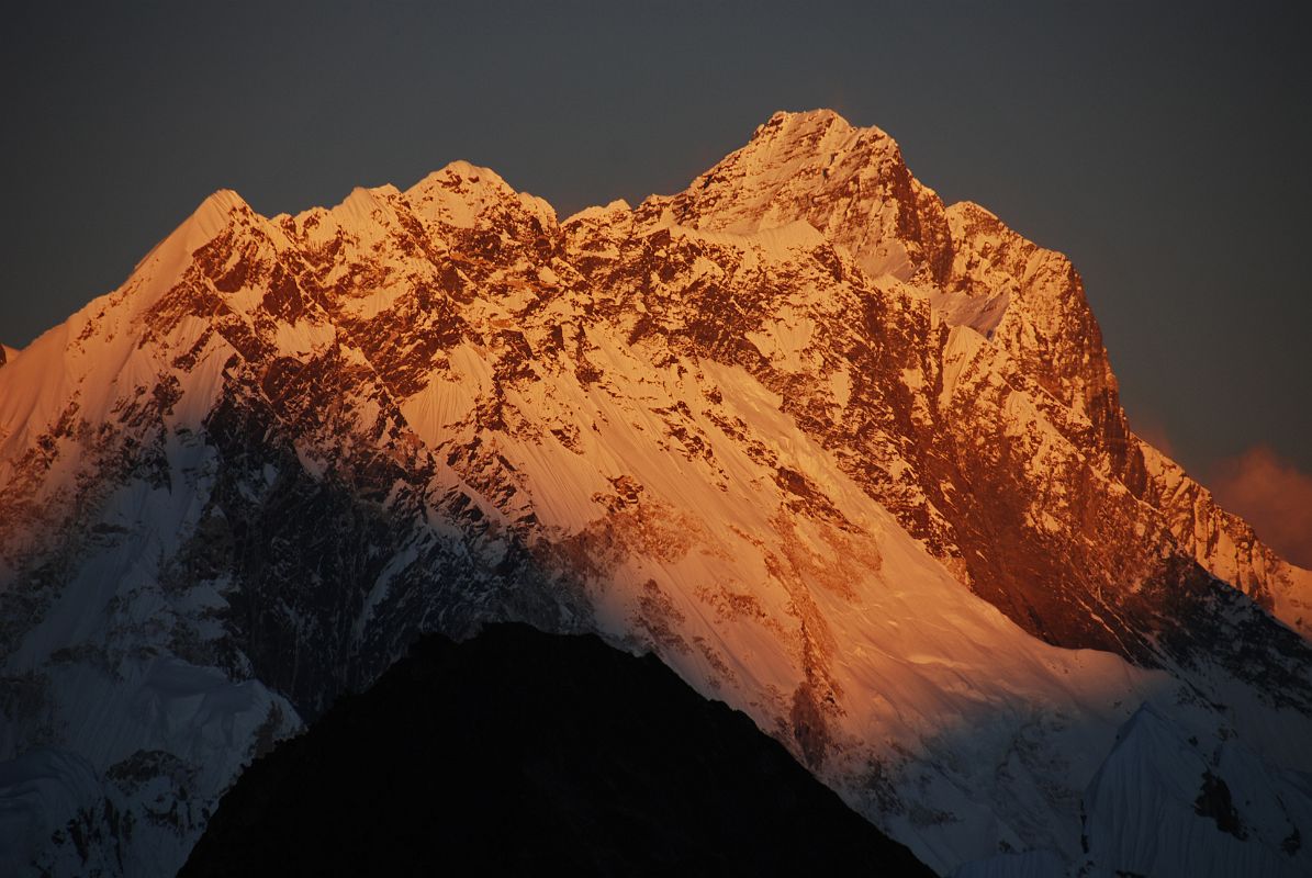 Gokyo Ri 06-2 Nuptse and Lhotse Close Up From Gokyo Ri At Sunset